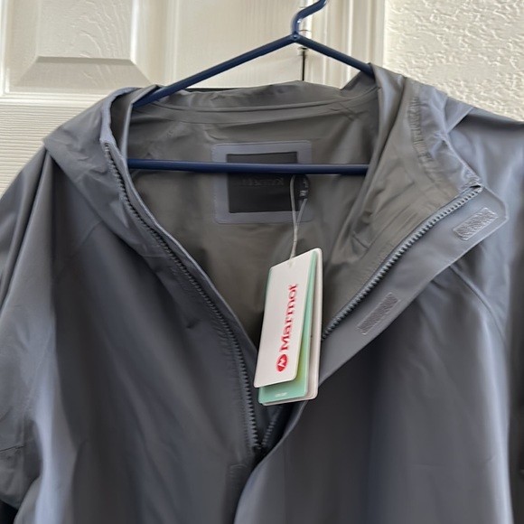 COPY - New with Tags Marmot rain jacket - Picture 3 of 10